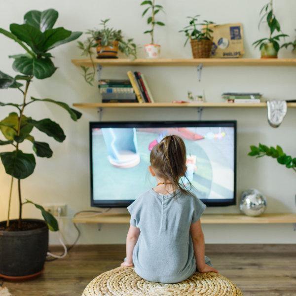 Lure Your Kids Away from Their Screens with These Tried and Tested Tips - Kidamento